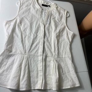 Nwt apt 9 peplum top